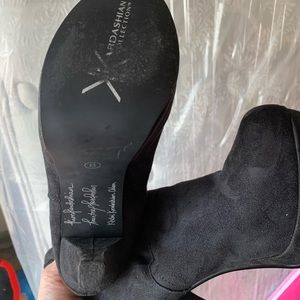 Kardashian Kollection Shoes - Knee high suede boots Kardashian Kollection Shoes - Knee high suede boots
